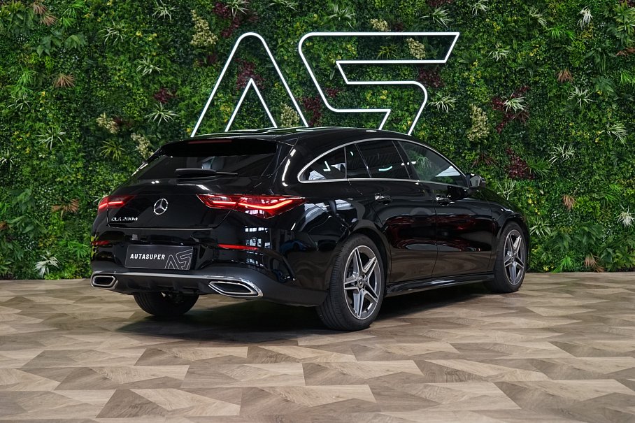 Mercedes-Benz CLA 200d Shooting Brake