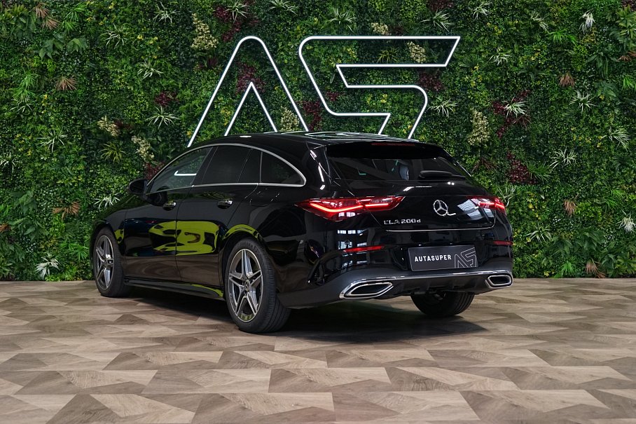 Mercedes-Benz CLA 200d Shooting Brake