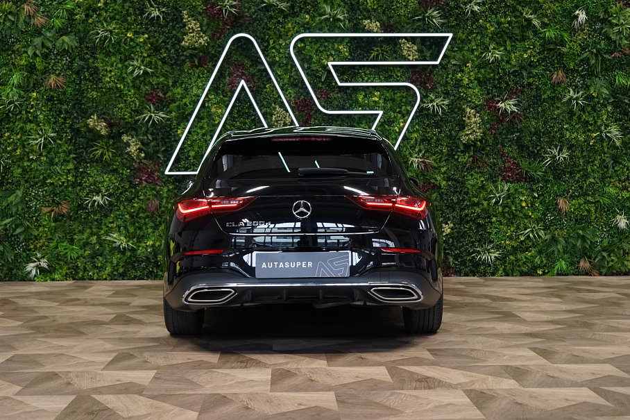Mercedes-Benz CLA 200d Shooting Brake
