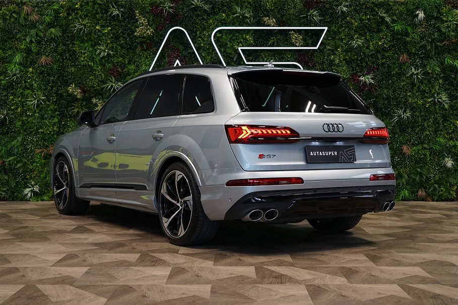 Audi SQ7 TFSI quattro