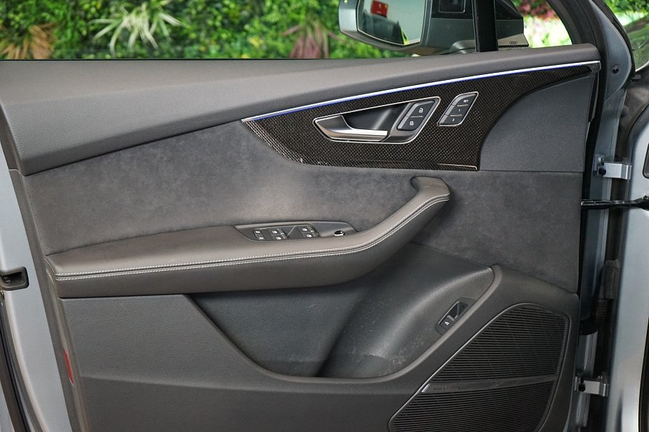 Audi SQ7 TFSI quattro