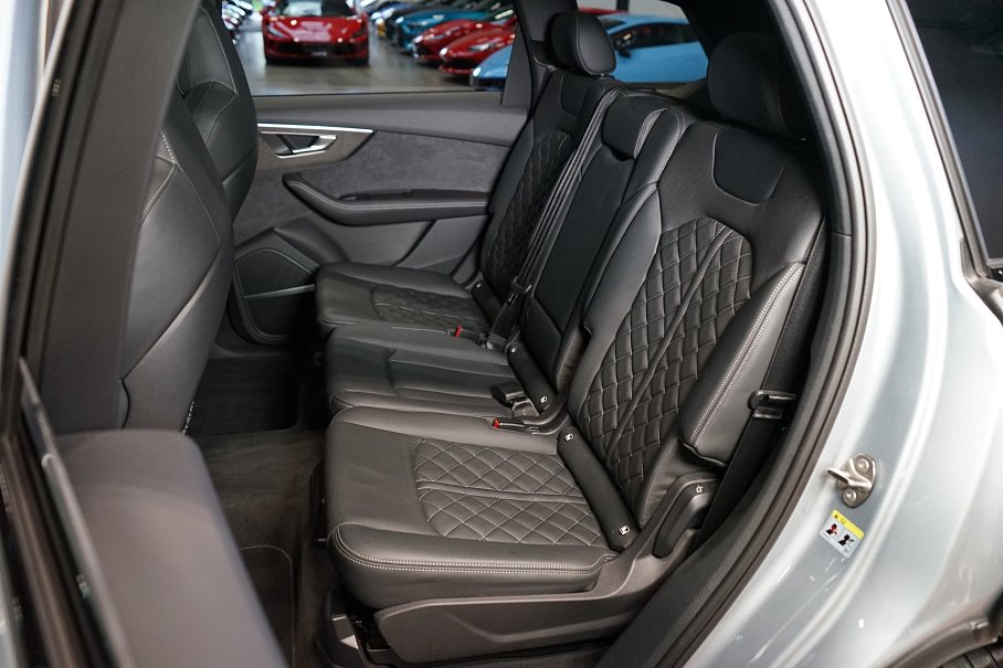 Audi SQ7 TFSI quattro