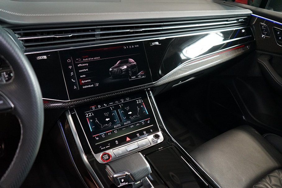 Audi SQ7 TFSI quattro