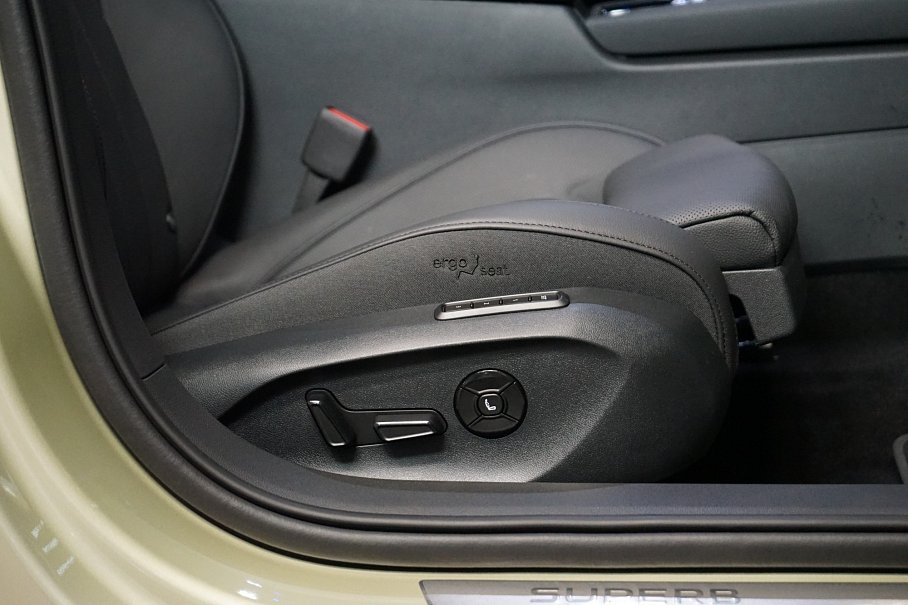 Škoda Superb 2.0 TDI L&K