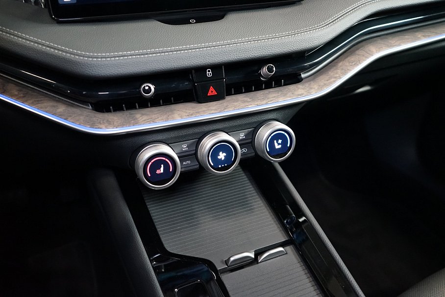 Škoda Superb 2.0 TDI L&K