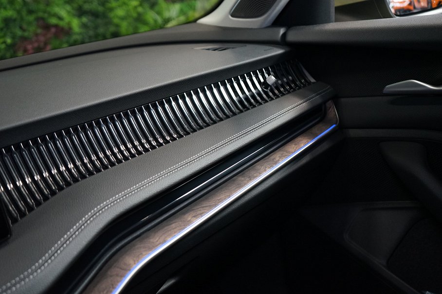 Škoda Superb 2.0 TDI L&K