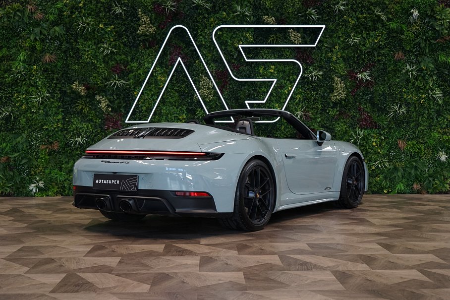 Porsche 911 992.2 Carrera GTS Cabriolet
