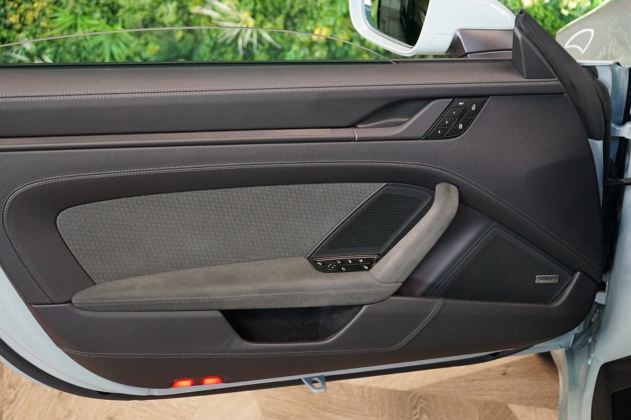 Porsche 911 992.2 Carrera GTS Cabriolet