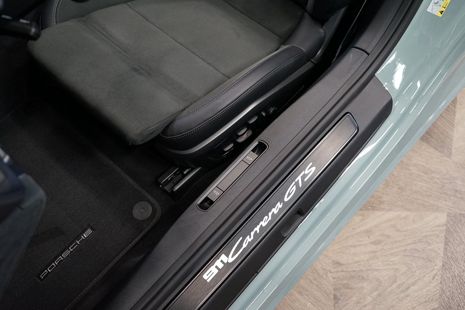 Porsche 911 992.2 Carrera GTS Cabriolet