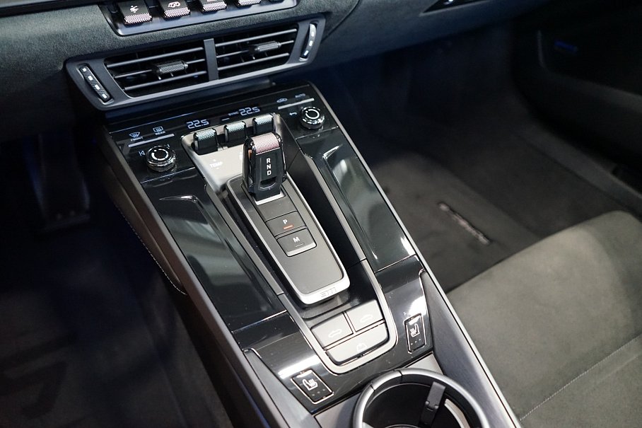 Porsche 911 992.2 Carrera GTS Cabriolet