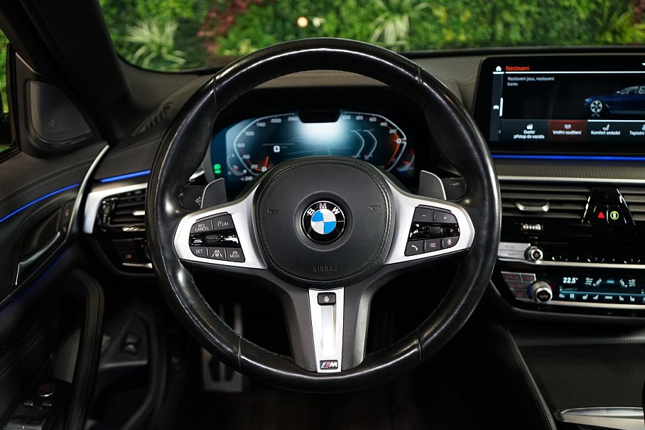 BMW Řada 5 M550i xDrive