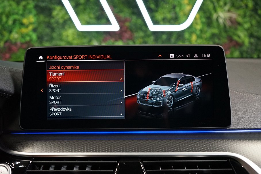 BMW Řada 5 M550i xDrive