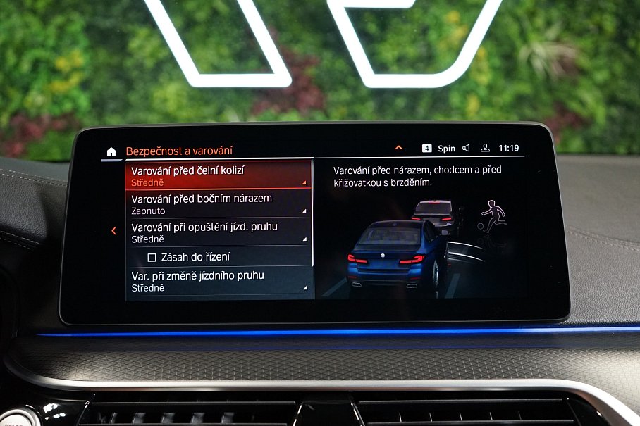BMW Řada 5 M550i xDrive