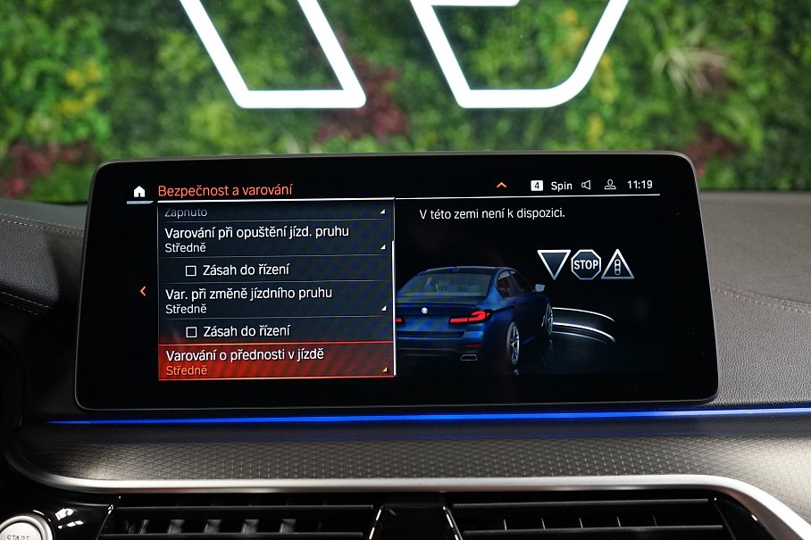 BMW Řada 5 M550i xDrive