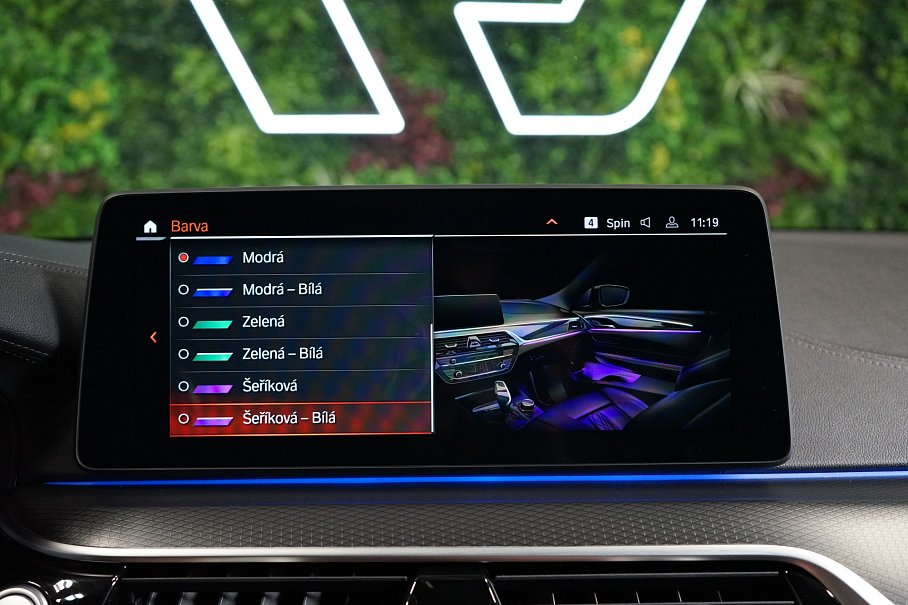 BMW Řada 5 M550i xDrive