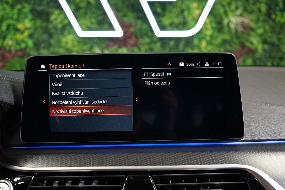 BMW Řada 5 M550i xDrive