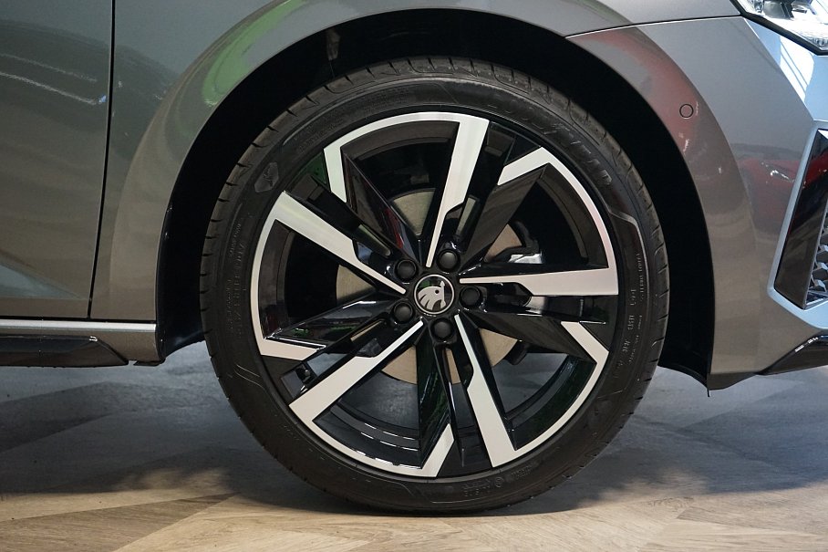 Škoda Scala 1.5 TSI Monte Carlo