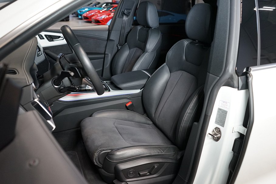 Audi Q8 55 TFSI quattro