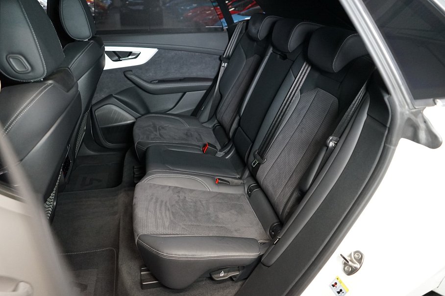 Audi Q8 55 TFSI quattro