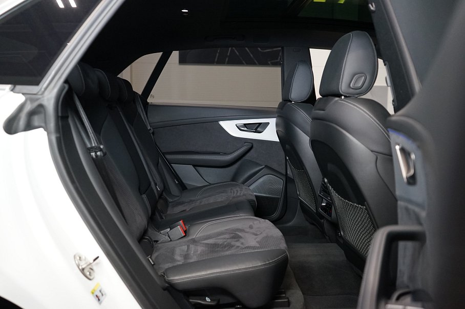Audi Q8 55 TFSI quattro