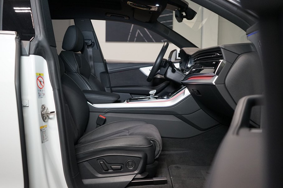 Audi Q8 55 TFSI quattro