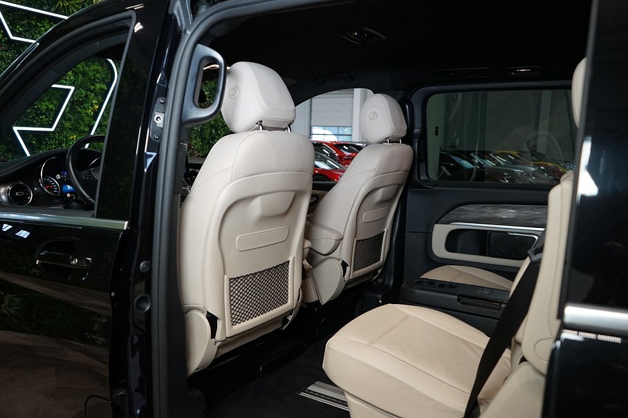 Mercedes-Benz EQV 300
