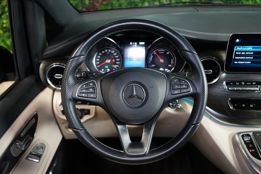 Mercedes-Benz EQV 300