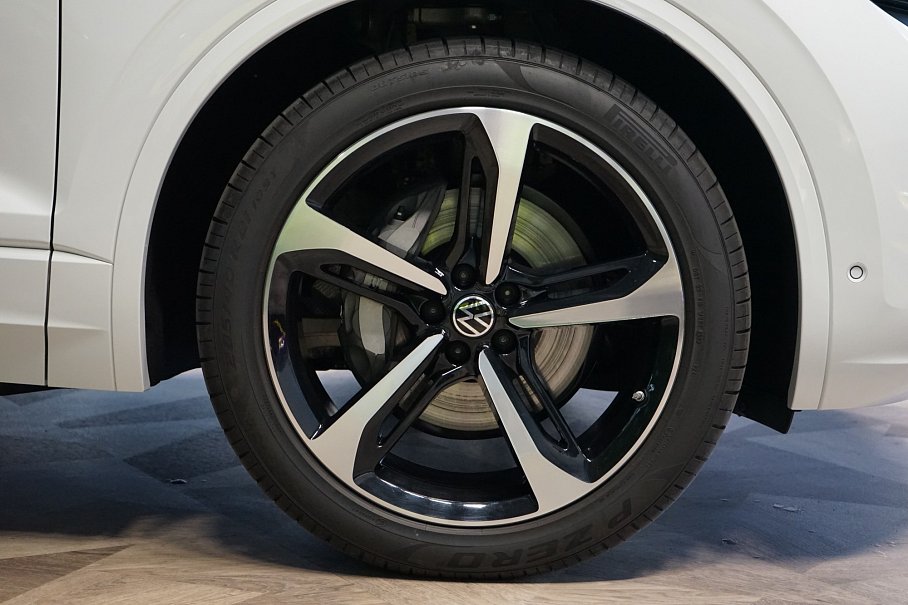 Volkswagen Touareg 3.0 TDI R-Line 4Motion