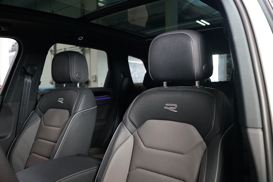 Volkswagen Touareg 3.0 TDI R-Line 4Motion