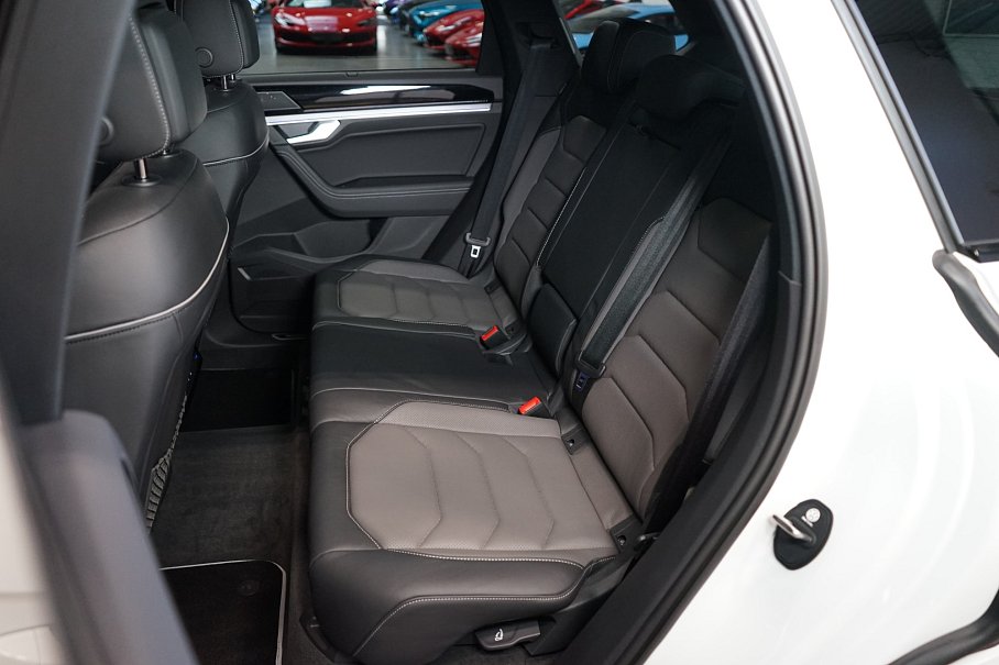 Volkswagen Touareg 3.0 TDI R-Line 4Motion