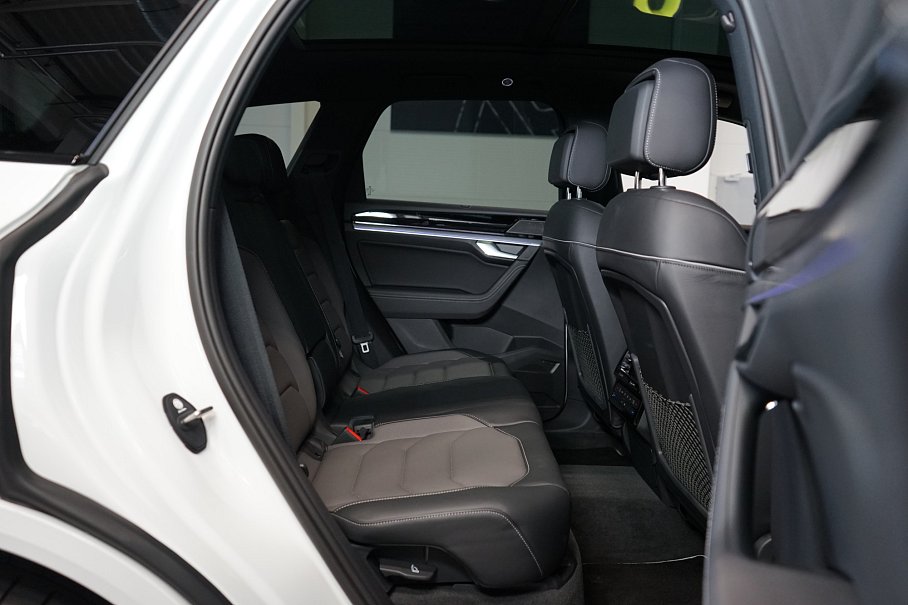 Volkswagen Touareg 3.0 TDI R-Line 4Motion