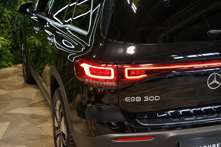 Mercedes-Benz EQB 300 4Matic