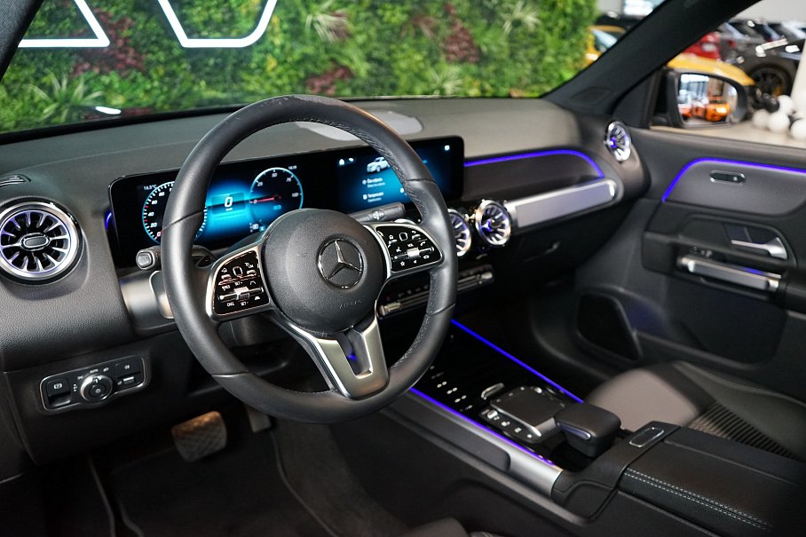 Mercedes-Benz EQB 300 4Matic