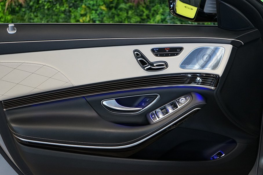 Mercedes-Benz Třída S 560 4Matic