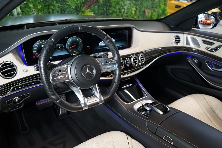 Mercedes-Benz Třída S 560 4Matic