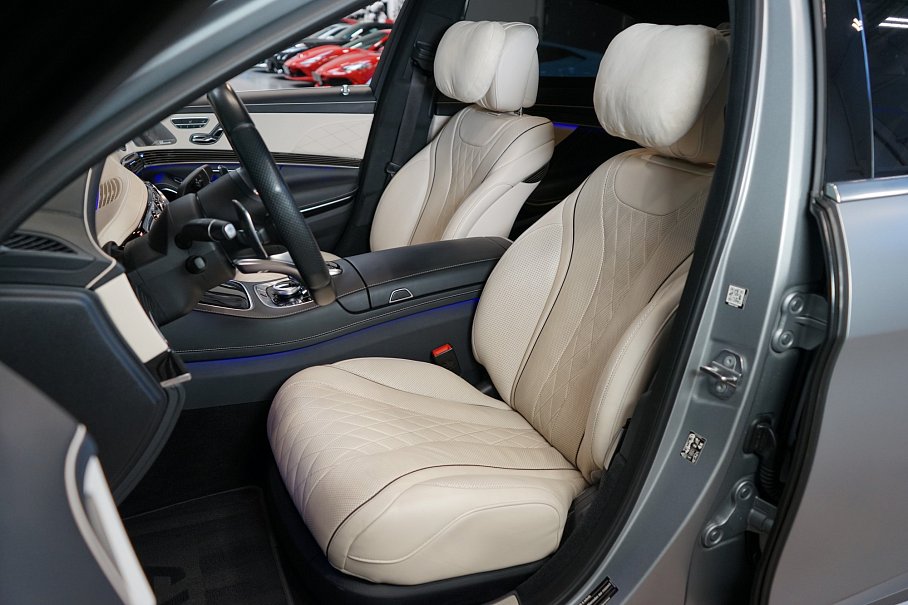 Mercedes-Benz Třída S 560 4Matic