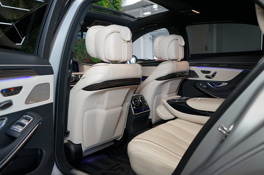 Mercedes-Benz Třída S 560 4Matic
