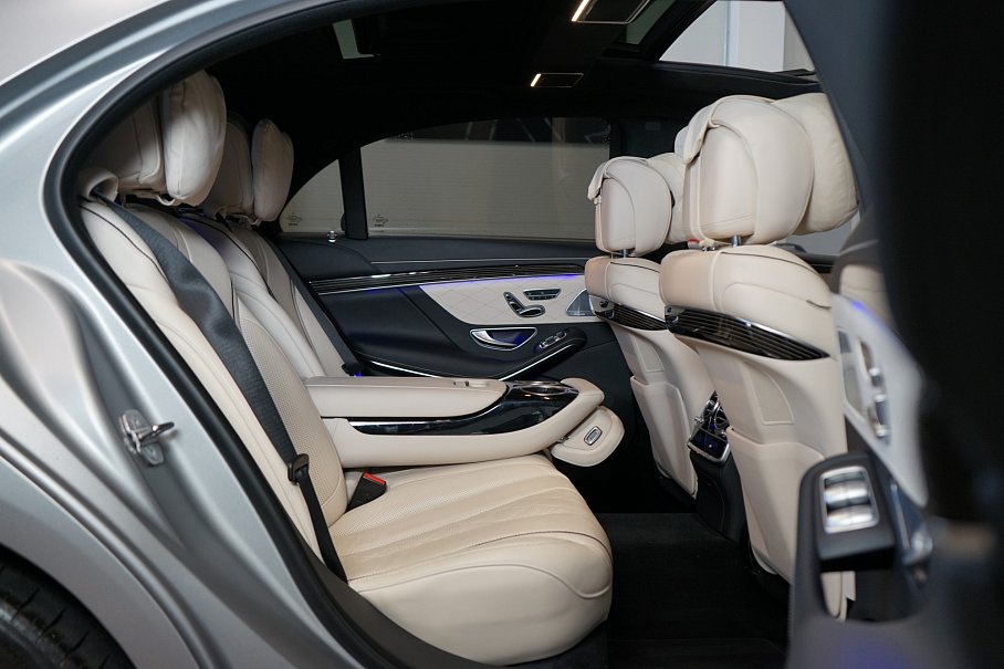 Mercedes-Benz Třída S 560 4Matic