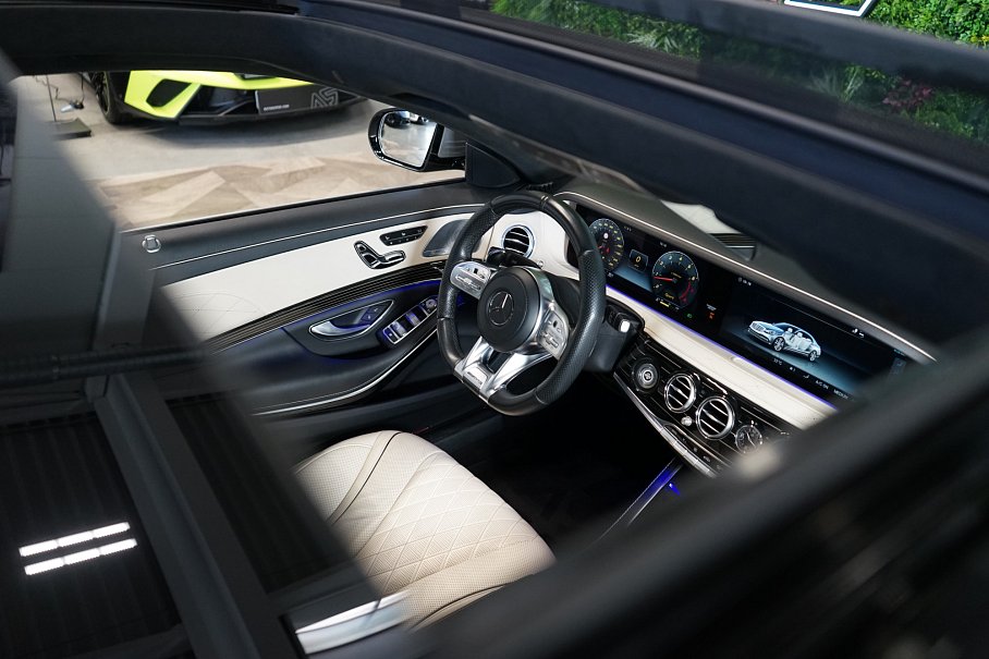 Mercedes-Benz Třída S 560 4Matic