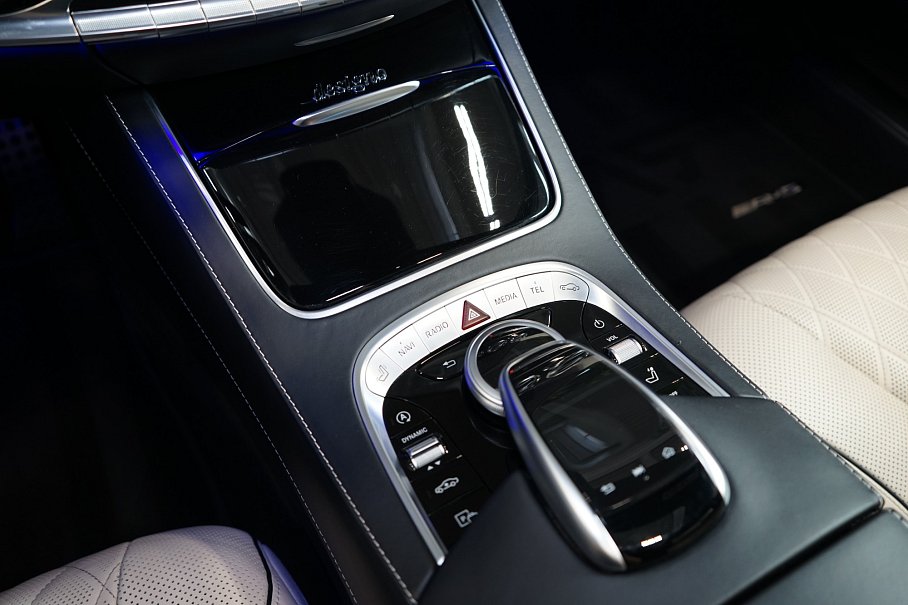 Mercedes-Benz Třída S 560 4Matic