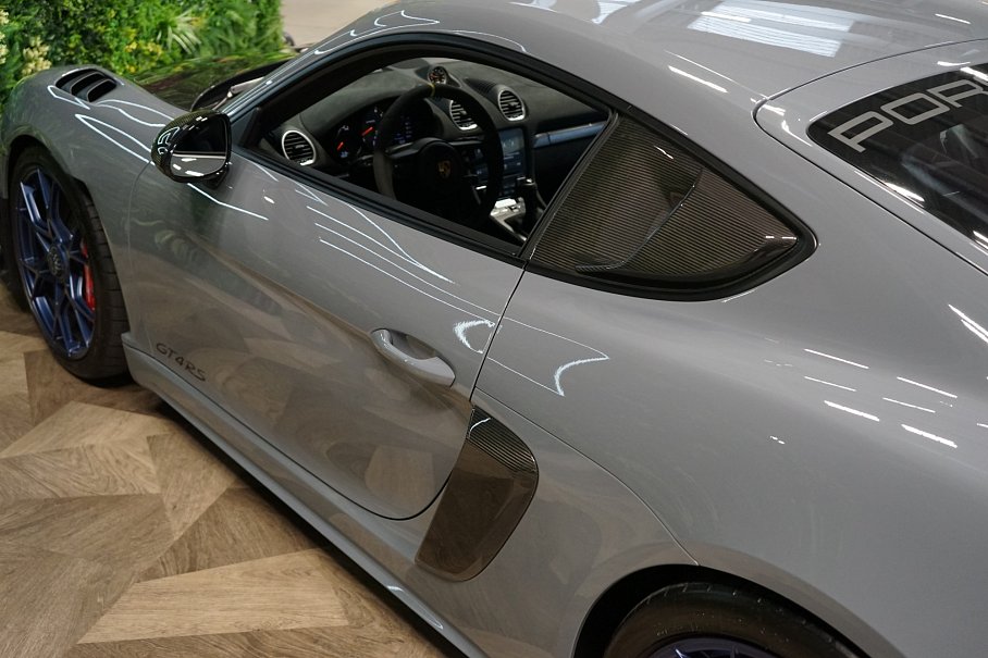 Porsche Cayman 718 GT4 RS