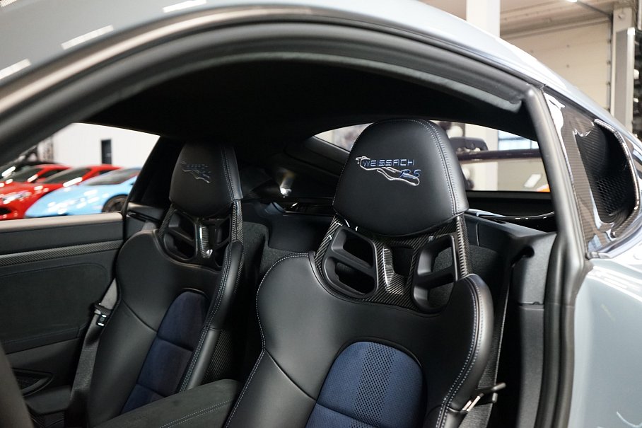 Porsche Cayman 718 GT4 RS