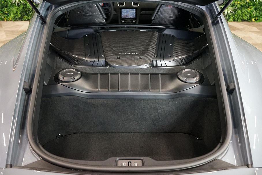 Porsche Cayman 718 GT4 RS