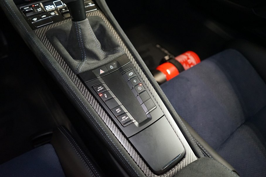 Porsche Cayman 718 GT4 RS