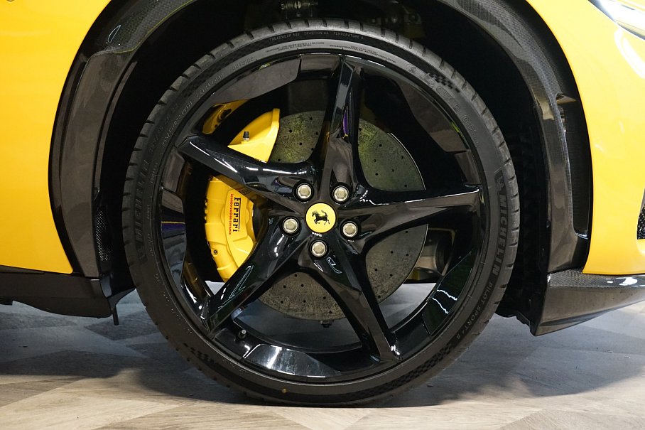 Ferrari Purosangue 