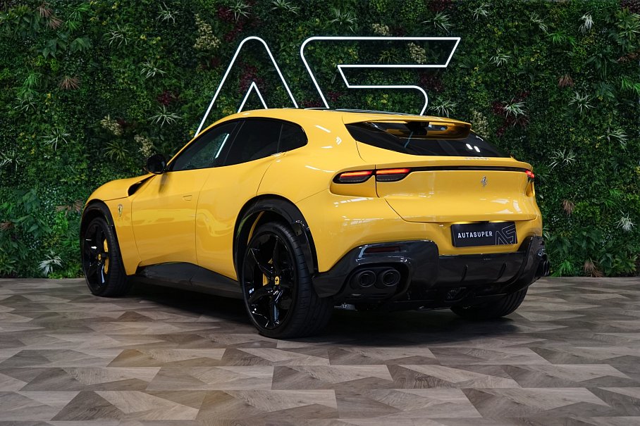 Ferrari Purosangue 