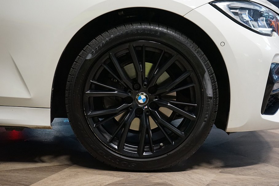 BMW Řada 3 320d xDrive Touring