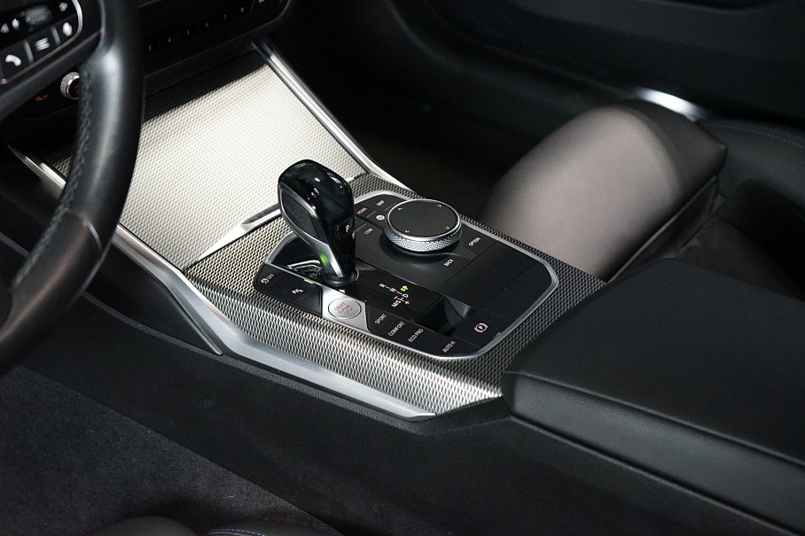 BMW Řada 3 320d xDrive Touring
