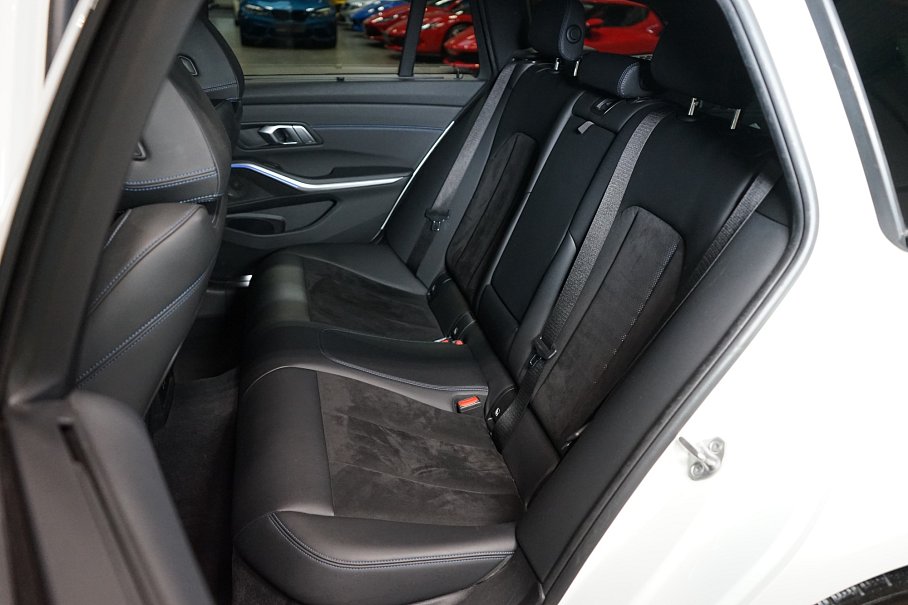 BMW Řada 3 320d xDrive Touring