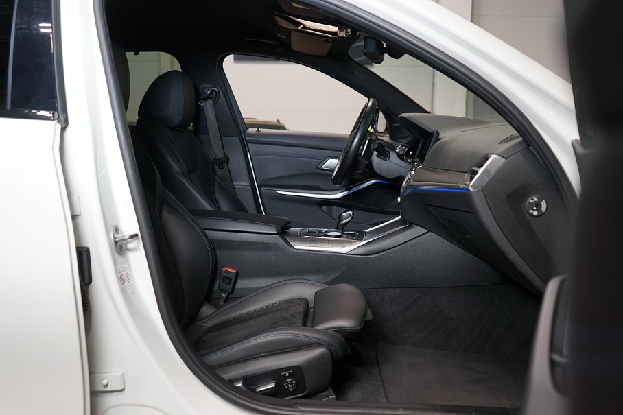 BMW Řada 3 320d xDrive Touring